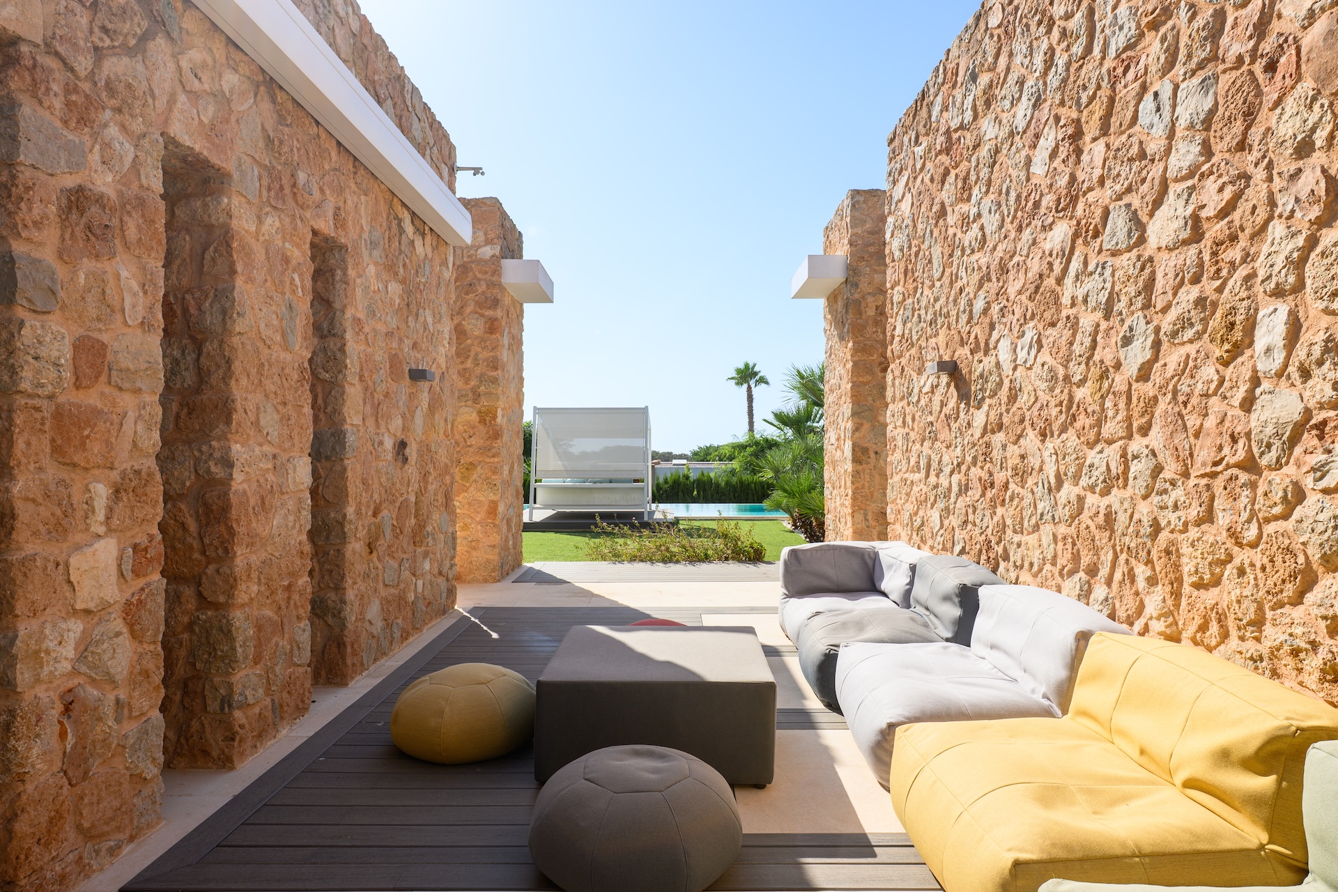 Resa Estates te koop sale Cala Comte lounge side.jpg